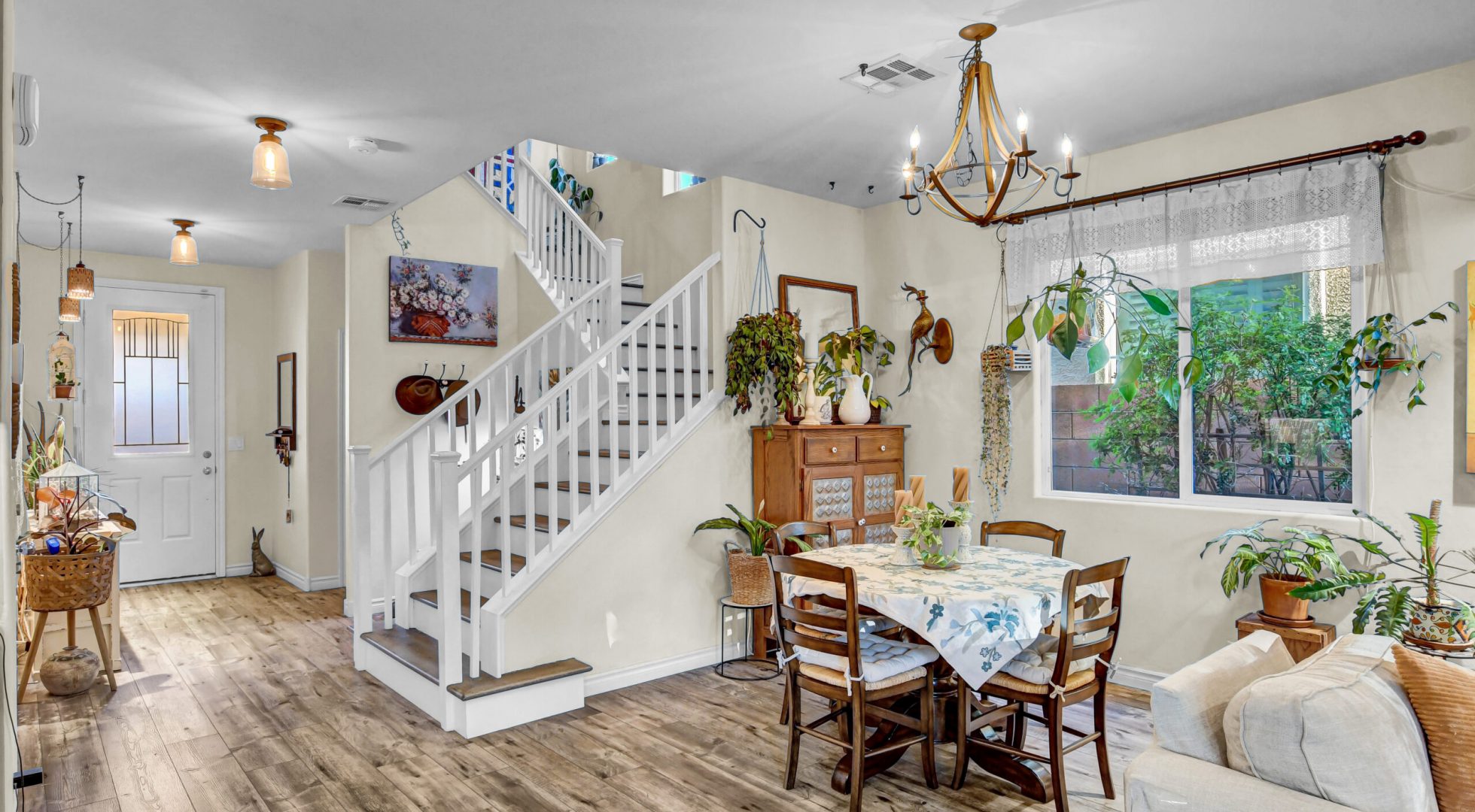 10133-S-Tenaya-Meadows-St_09