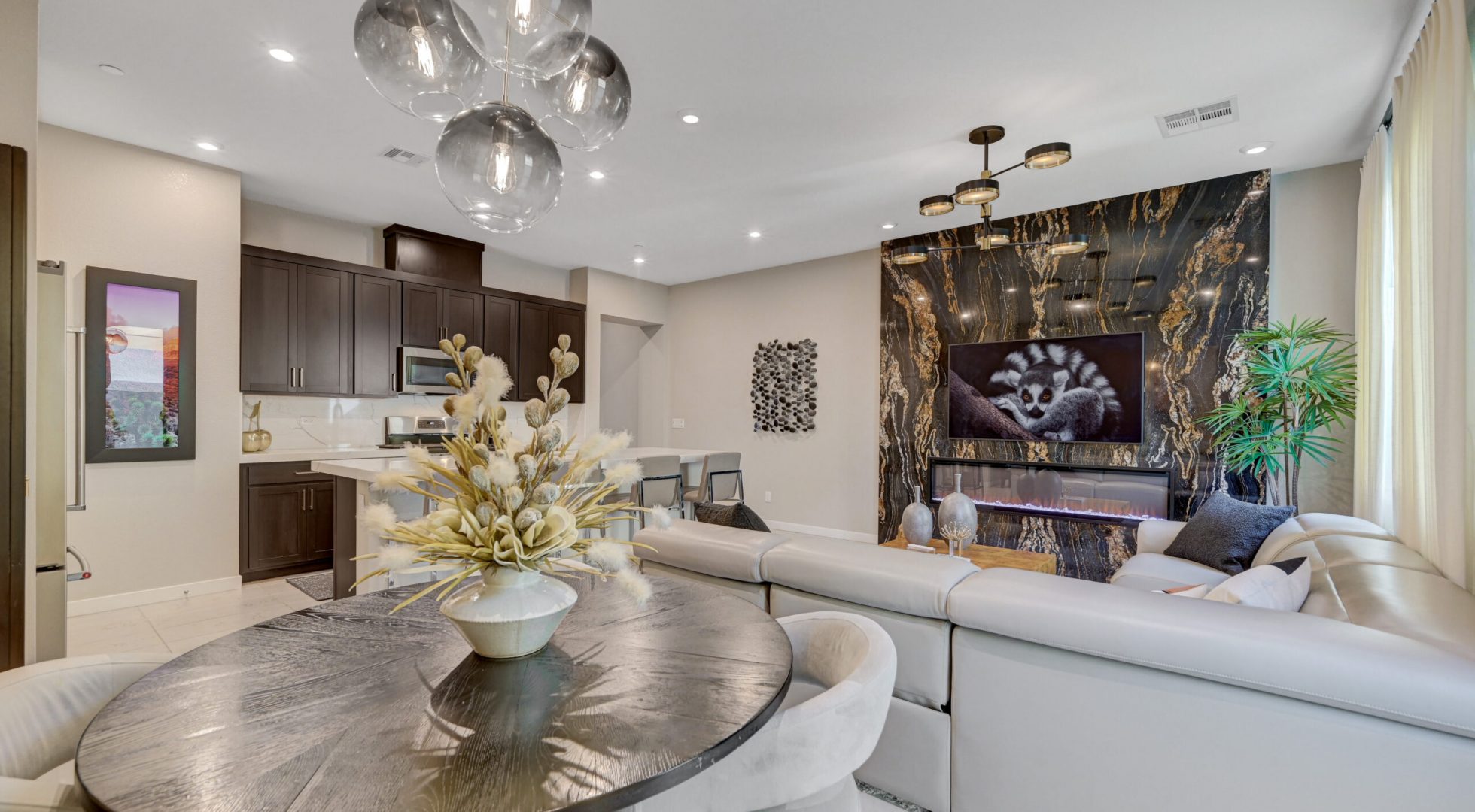 3350_Via Strada St-10